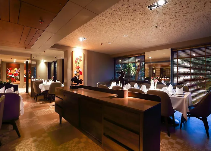 Grandeur BoutiqueBoutique Hotel